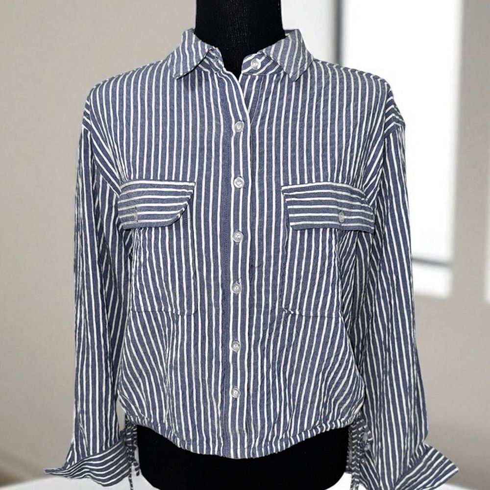 Evereve “Louise tie shirt” Long Sleeve Button Down Shirt w tie @waist- EUC- XS - Picture 5 of 16